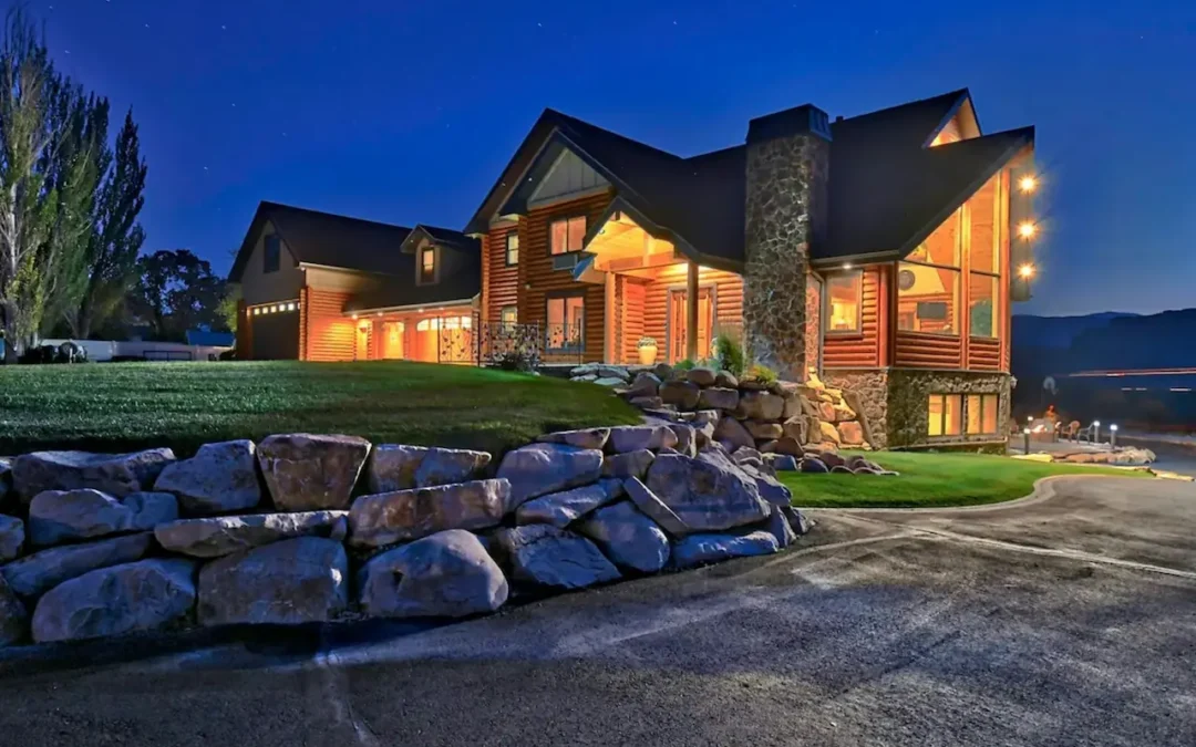 Projekt domu z bali a koszt jego budowy – co wpływa na cenę inwestycji?